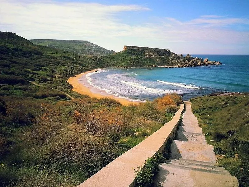 Stylish And Spacious Apartment In Centre Of Malta Mosta