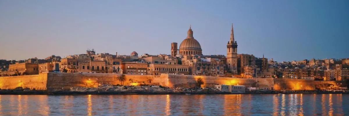 Stylish And Spacious Apartment In Centre Of Malta Mosta